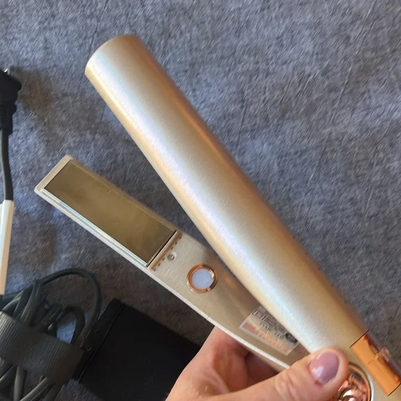 Tyme styling iron-open to offers!! - Picture 2 of 2